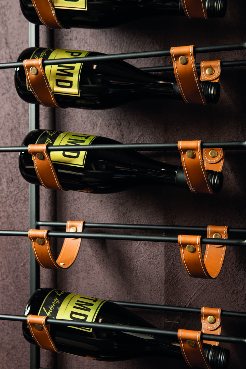 PTMD Kyrann Black rectangle iron wine rack with leather - Afbeelding 4