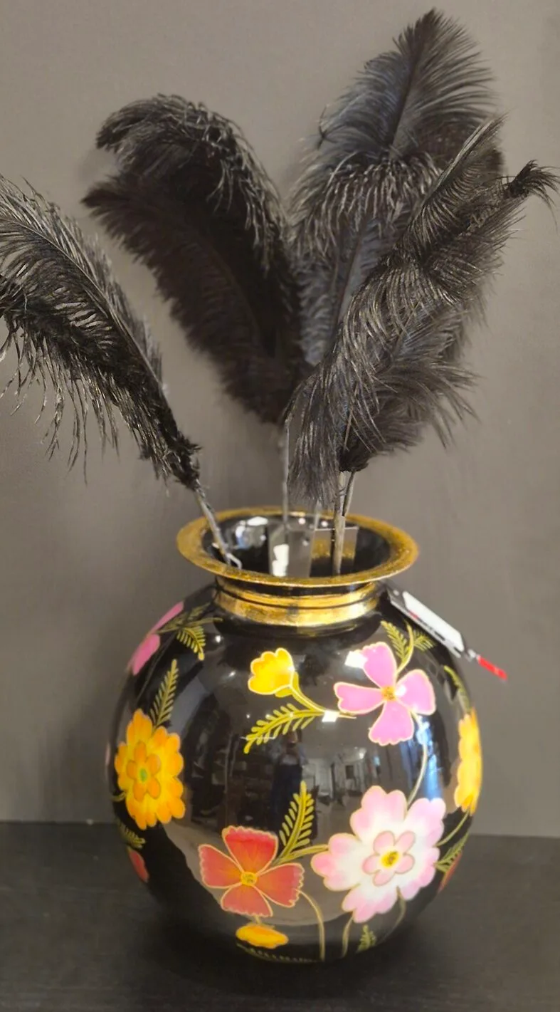 Vaas handgeschilderd zwart bloemen 24x24x26 cm - Afbeelding 4