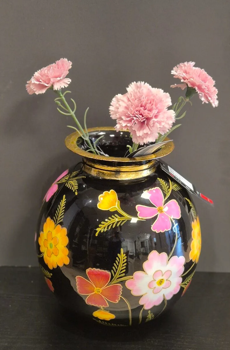 Vaas handgeschilderd zwart bloemen 24x24x26 cm - Afbeelding 3
